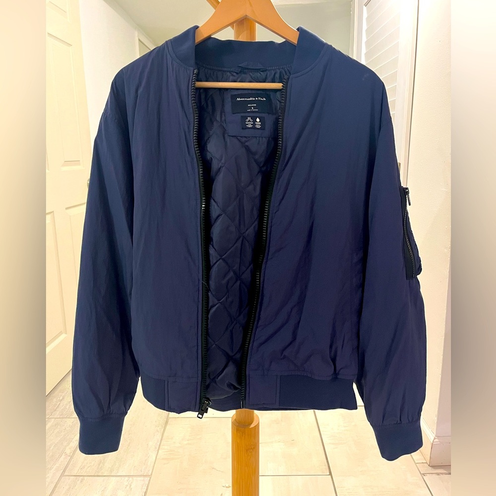 Abercrombie & Fitch - Nylon Bomber Jacket